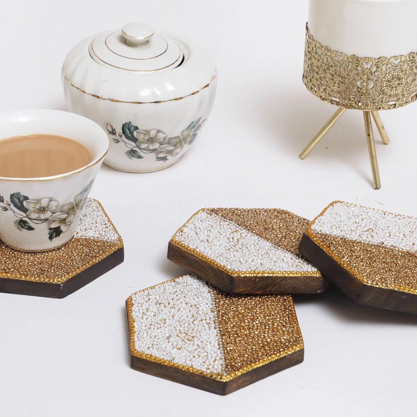 POSH-DIKUR Glamorous Golden White Beaded Coasters